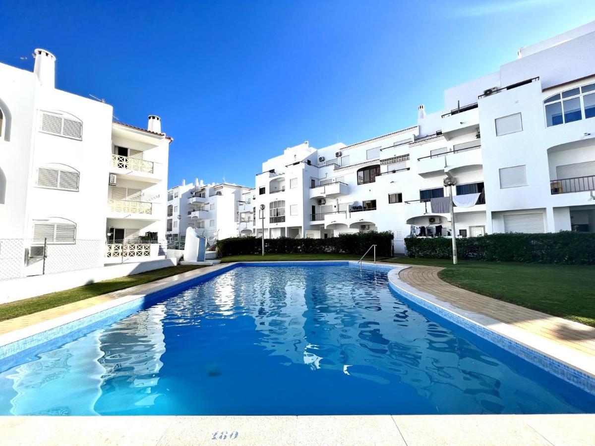 Appartement Albufeira Downtown With Pool By Homing Extérieur photo